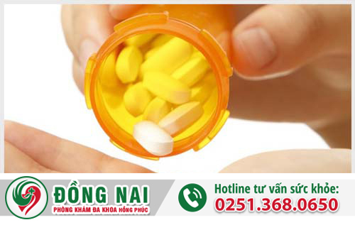 Điều trị sùi mào gà trong 1 số trường hợp có thể dùng thuốc