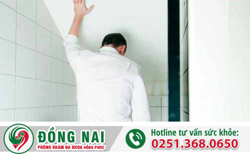 Tiểu buốt ở nam giới – dấu hiệu các anh cần coi chừng